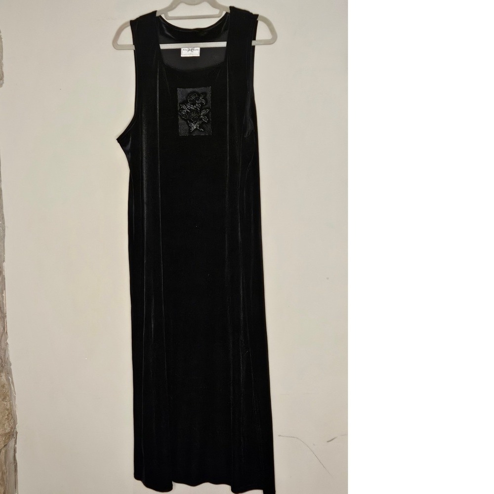 Black Velvet Maxi‎ Dress M Studio Ease Y2K Dark Academia Goth  Romantic